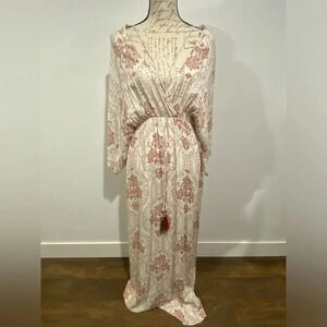 SAGE Floral Bohemian Paisley Maxi Dress. Size Medium. White Floral